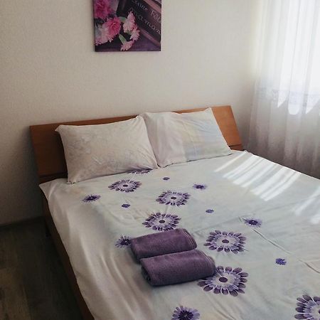 Cozy Apartment Near The Airport "Kyiv" Eksteriør billede
