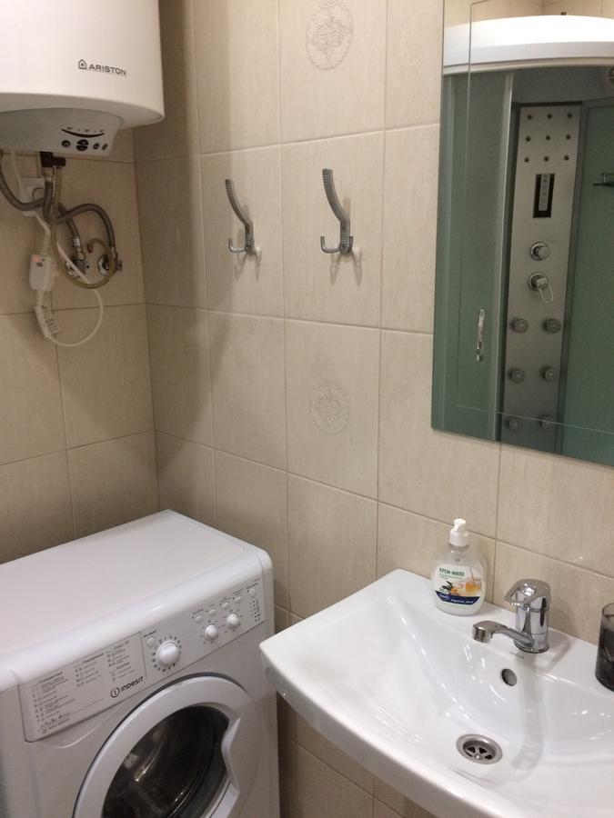 Cozy Apartment Near The Airport "Kyiv" Eksteriør billede